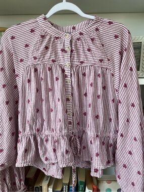 Anthropologie/Pilcro Cropped Bat-wing style Button Down Top Size M